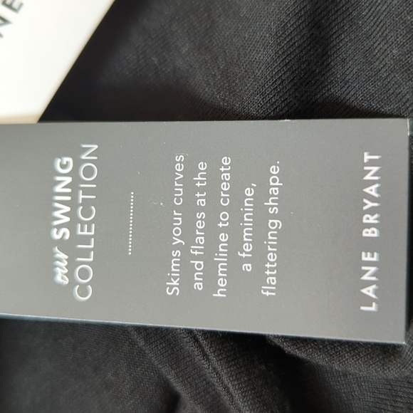 Lane Bryant Fits That Flatter Cutwork Floral Swing Top 26/28 - Picture 7 of 10